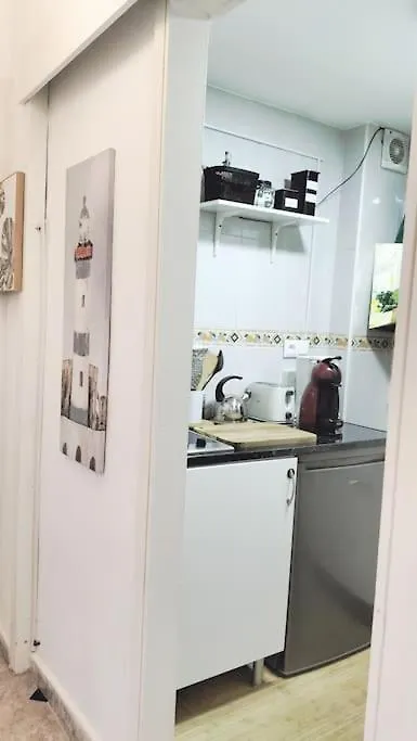 Bonito Apartamento De Dos Dormitorios En El Centro Y Calle San Miguel Torremolinos España