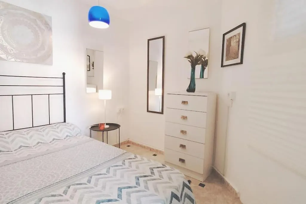 Bonito Apartamento De Dos Dormitorios En El Centro Y Calle San Miguel Torremolinos 0*,  Španělsko