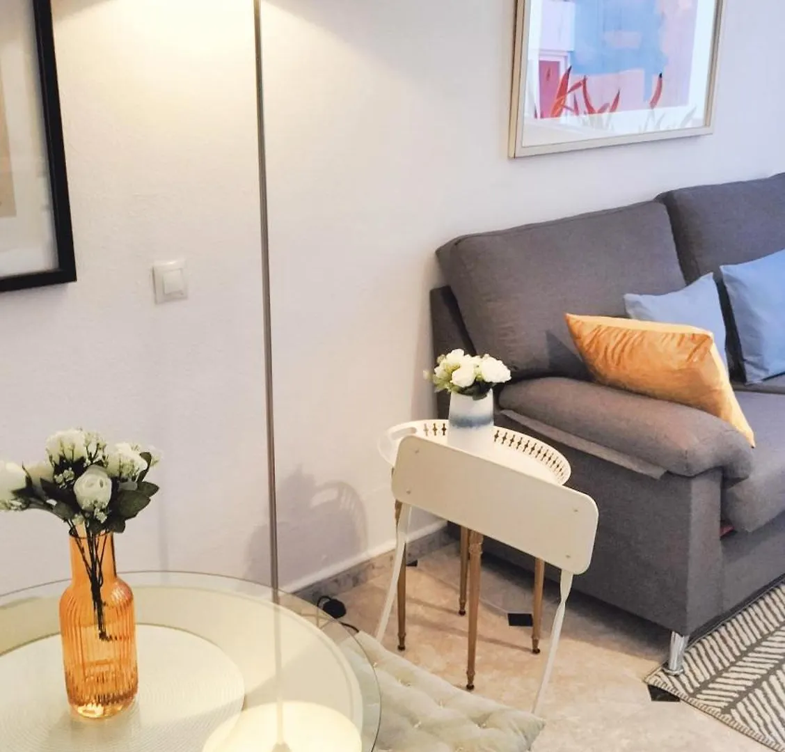 Bonito Apartamento De Dos Dormitorios En El Centro Y Calle San Miguel Torremolinos Apartmán